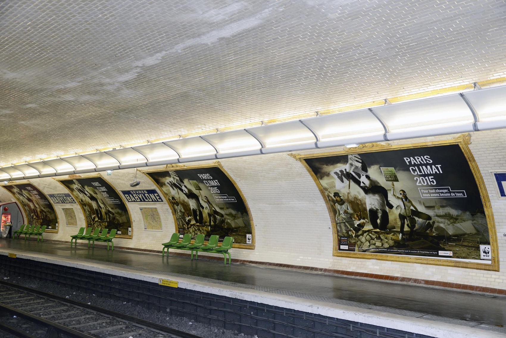 Campagne d’affichage Cop 21 « Pandarévolution » WWF France